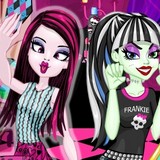 Монстер Хай Против Принцесс Диснея: Одевалка