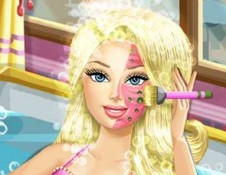 Игра Барби Принимает Ванну