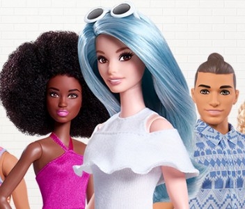 Игра Барби: Наряди Команду